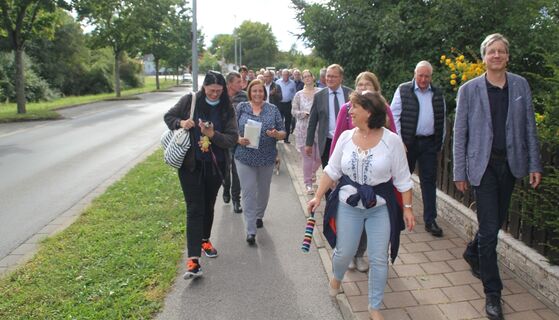 Unterwegs in Kramersfeld mit OB Andreas Starke und Baureferent Thomas Beese (rechts). Foto: Pressestelle Stadt Bamberg
